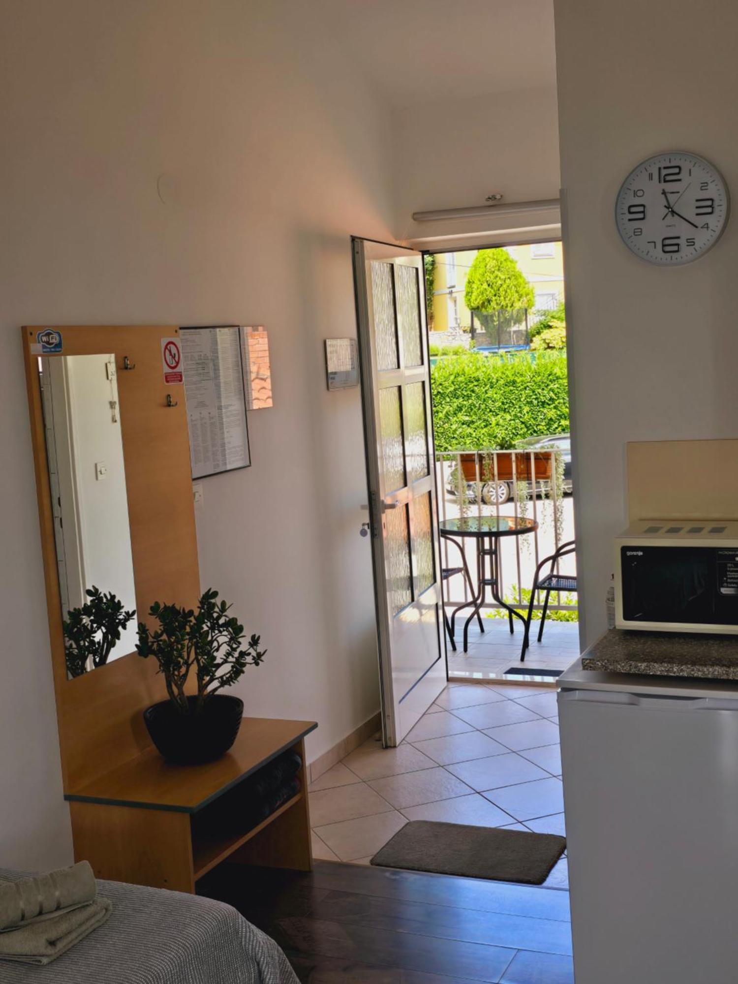 Apartments Kolmanic, Sea View, Free Privat Parking Ičići Exterior foto